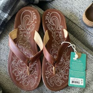 NWT olukai flip size 7